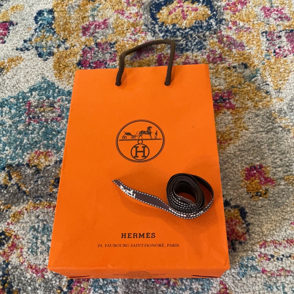Hermès bag and ribbon